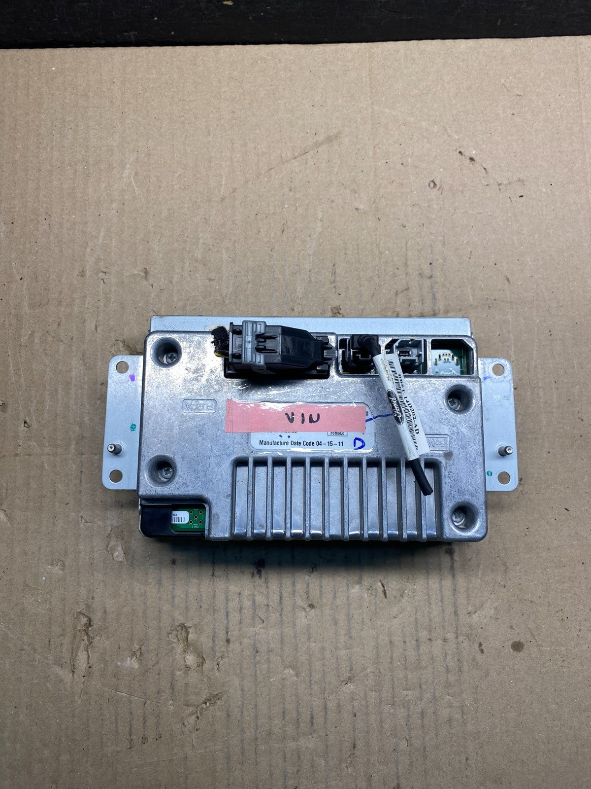 2011 to 2013 Ford Explorer Radio Information Display Screen AI5130 DG3