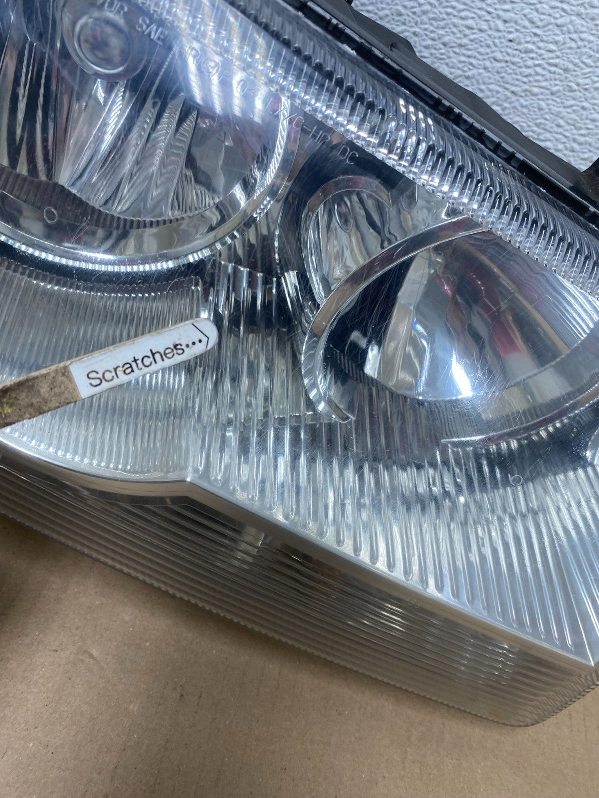 2005 2006 2007 Chrysler 300 Left+Right Halogen Headlights AE7221 DW4