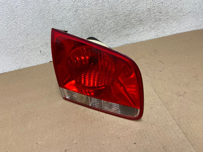 2004-2007 Volkswagen Touareg Lh Driver Left Side Inner Tail Light AG4576 LK1