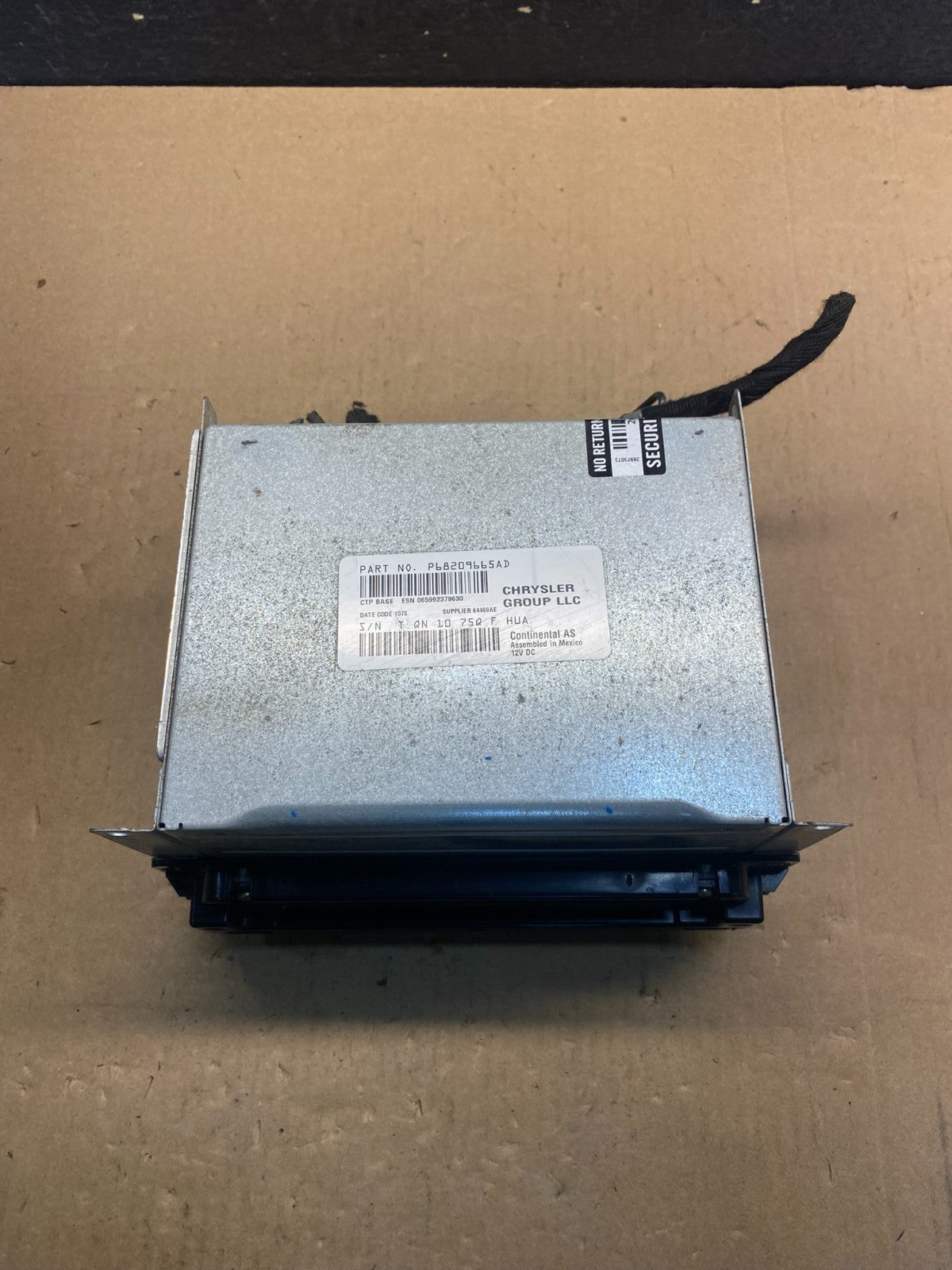 2013 - 2014 Dodge Journey Radio Info Media CD Player Unit AE7455 DW3