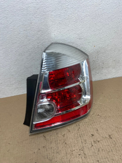2007 to 2012 Nissan Sentra Right Passenger Rh Side Tail Light AE9853 LK2