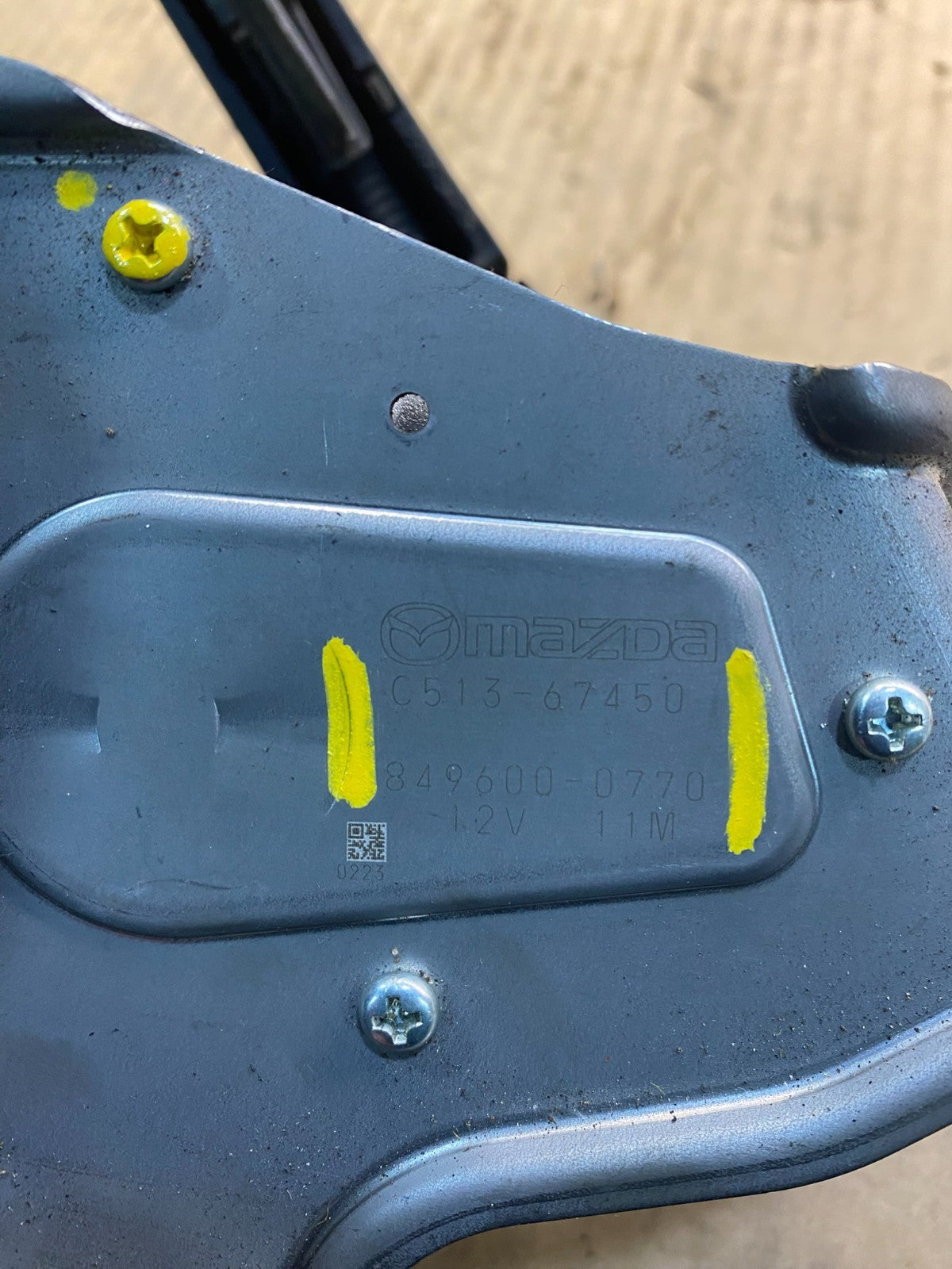 2012 to 2017 Mazda 5 Windshield Rear Wiper Motor z4770 DG5