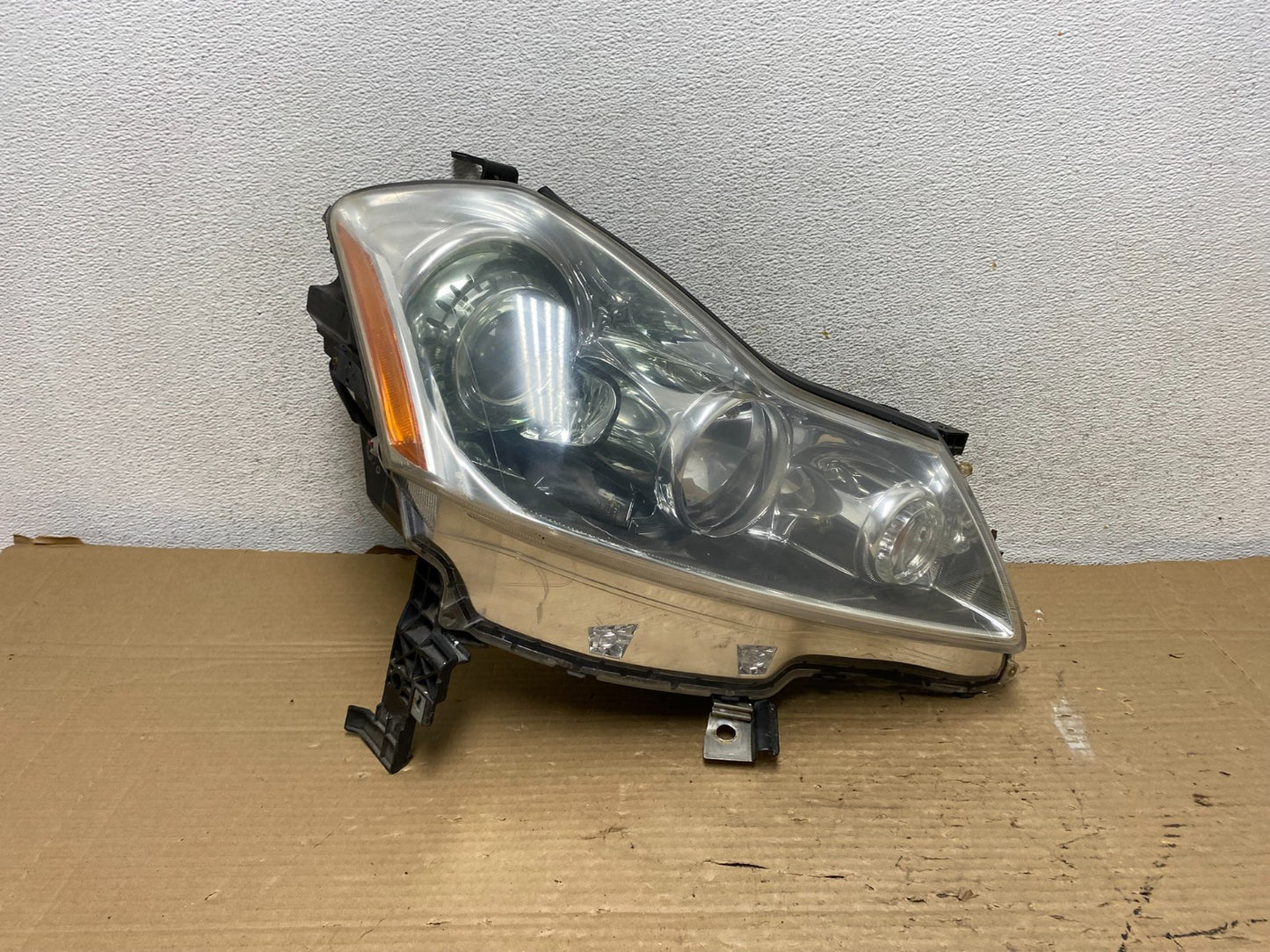 2006 to 2010 Infiniti M35 Right Passenger Rh Xenon HID Headlight AG9099 DW0