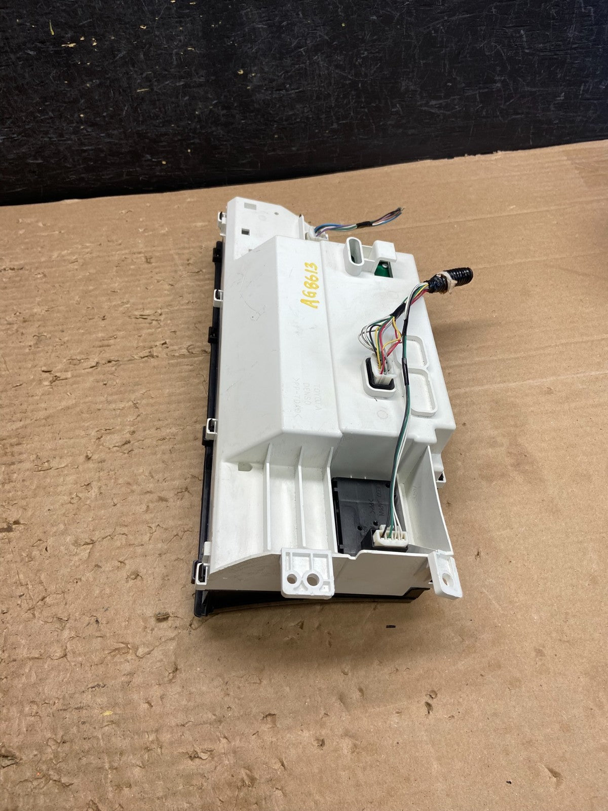 2005 to 2007 Toyota Avalon Information Display Screen ag8613 DG5