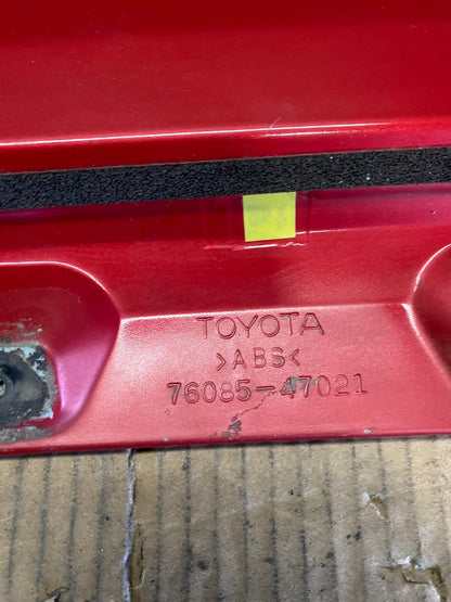 2004 to 2009 Toyota Prius Hybrid Rear Wing Trunk Spoiler OEM  T6804 DG8