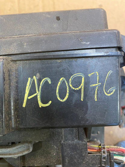 2006 Jeep Grand Cherokee Integrated Power Fuse Box 04692085ab ac0976  DG7