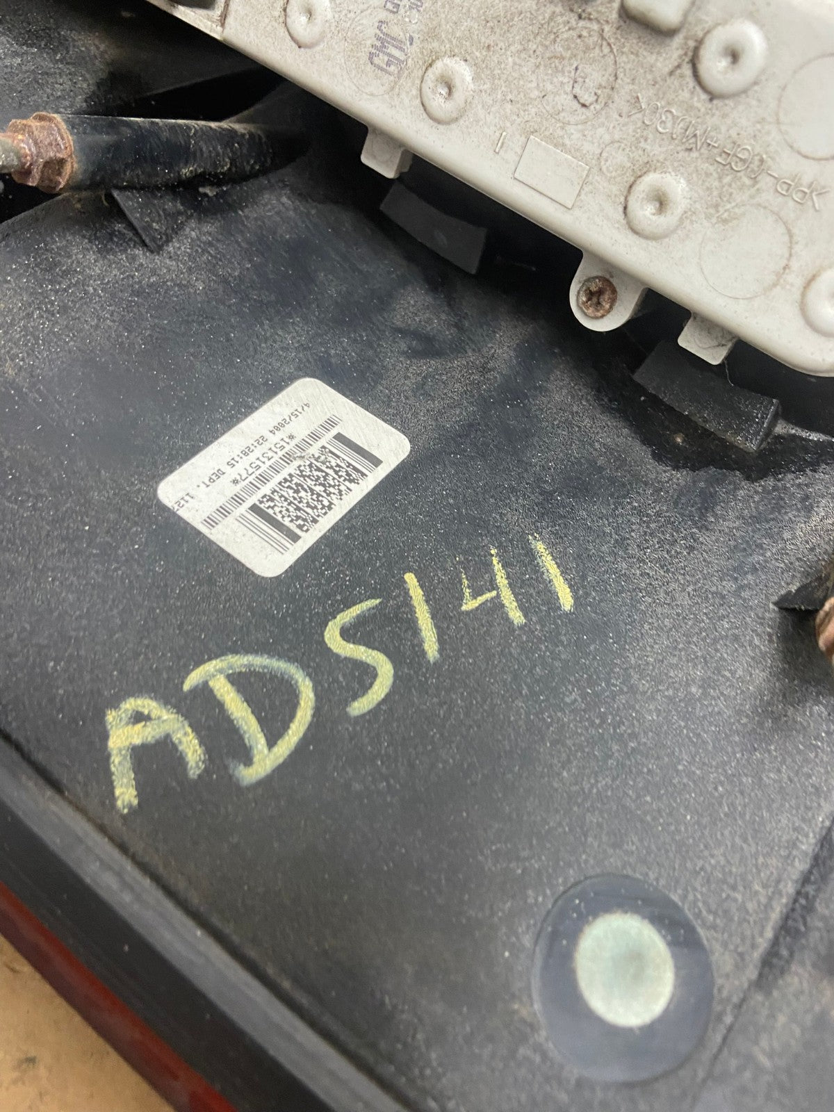 2002-2009 GMC Envoy Right Passenger RH Side Tail Light AD5141 LK6