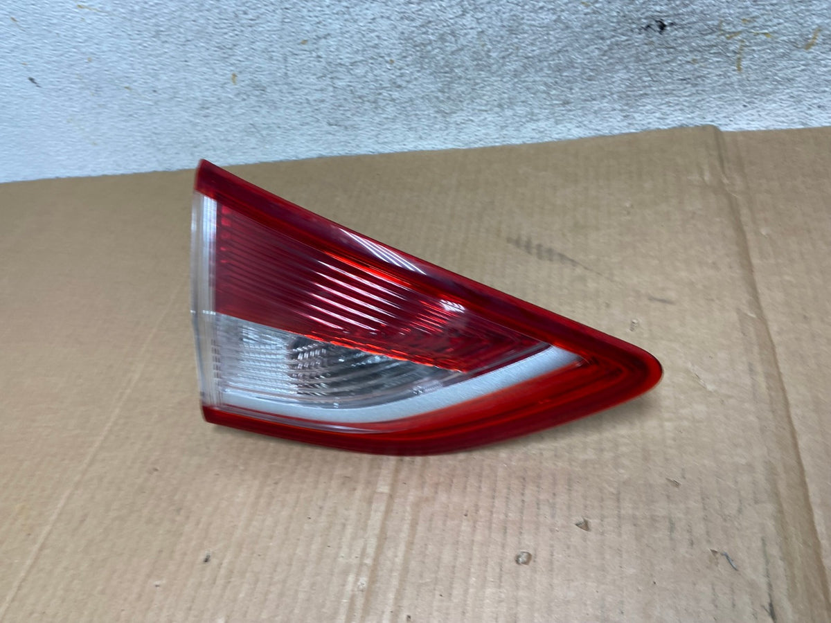 2013 to 2016 Ford Escape Left Driver LH Side Inner Tail Light AI5728 LK1