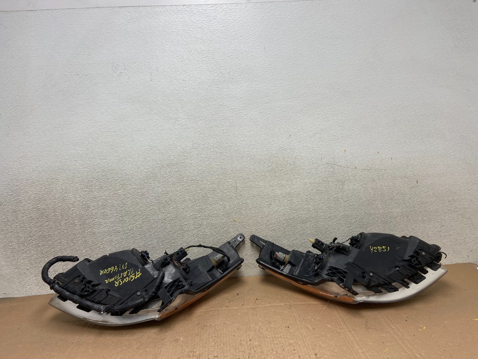 Sedan 2010 2011 2012 Nissan Altima Headlights Halogen Left+Right Side Y2851 DW9