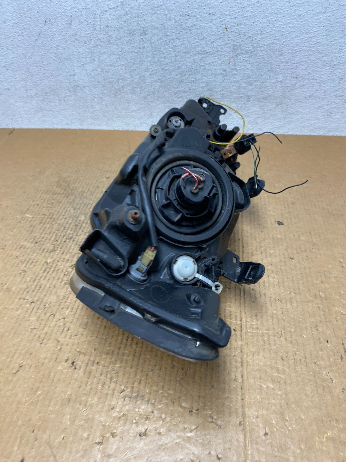 2002 - 2003 Mitsubishi Lancer Right Passenger Side Headlight Halogen AE2704 DW6