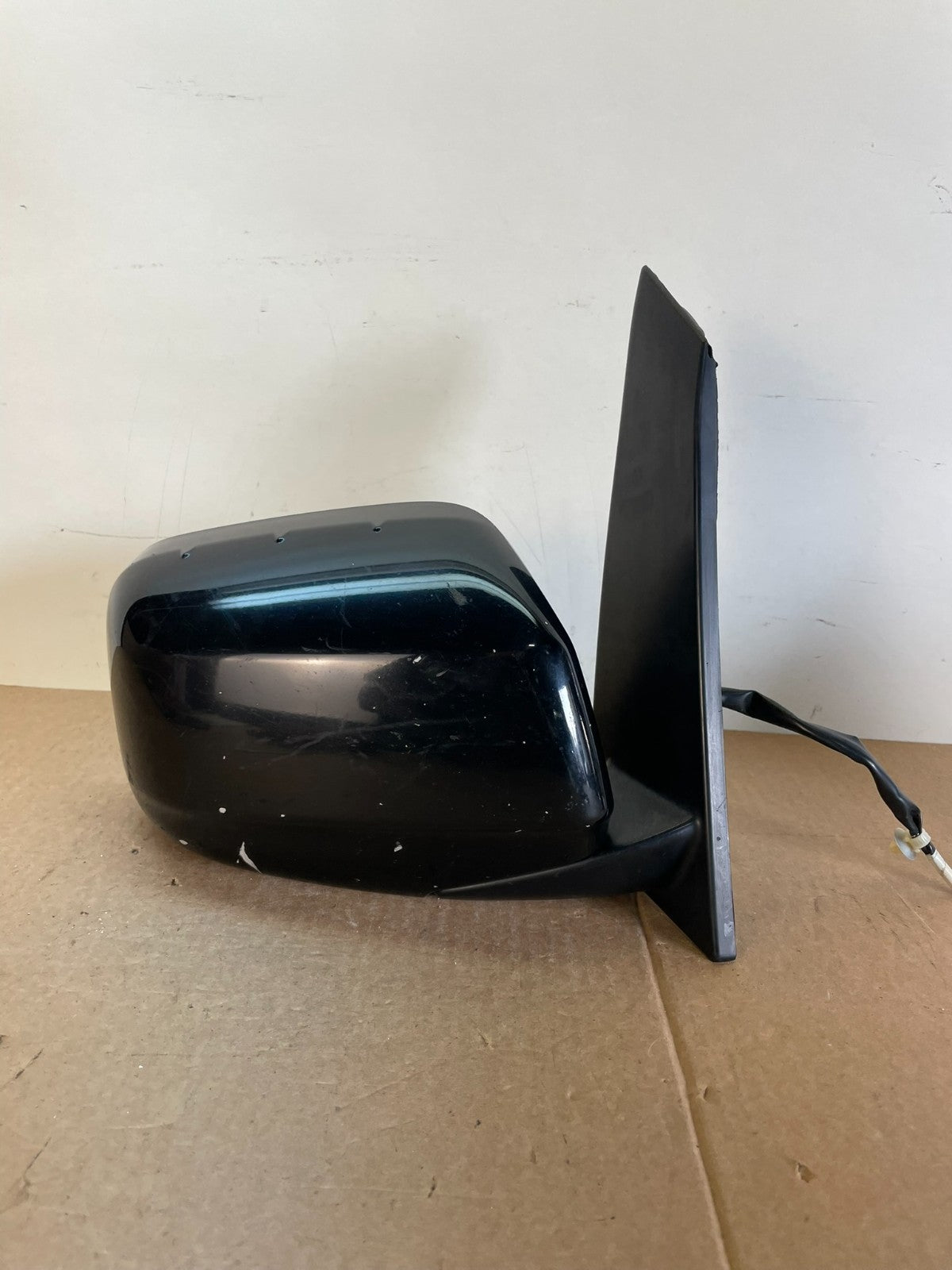 2011 to 2013 Honda Odyssey Right Passenger Door Mirrorr AH6207 DW0