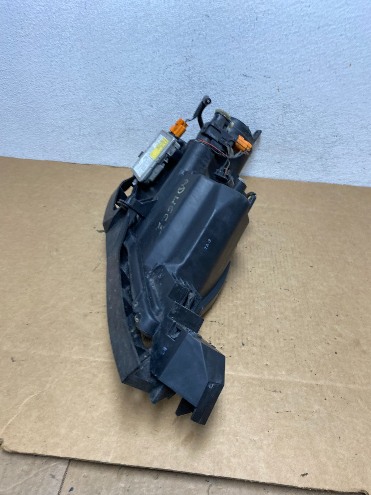 2004 to 2009 Mazda 3 Hatchback Left Driver LH Side Xenon Headlight AD4662 DW6