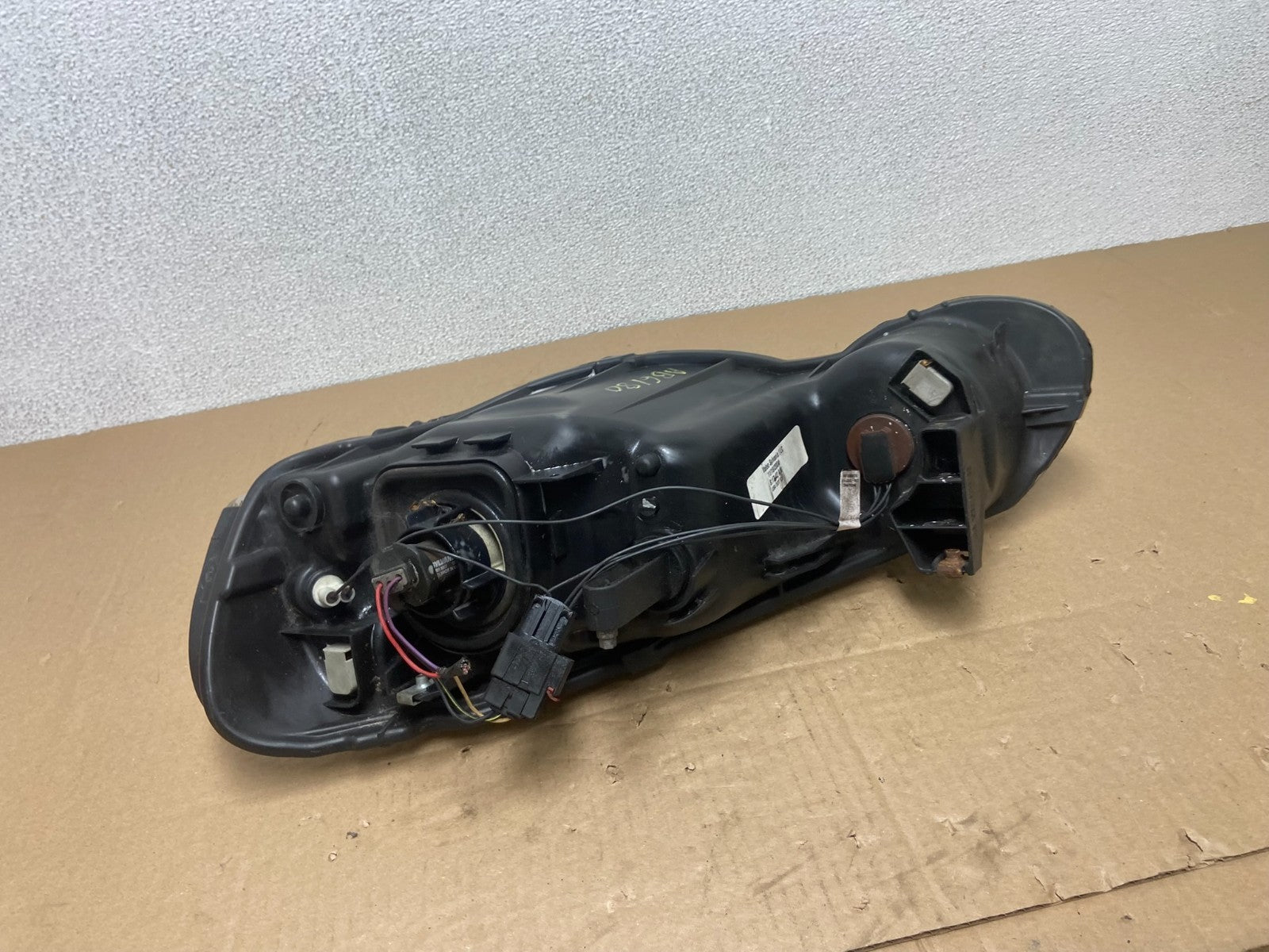 2004 2005 2006 Chrysler Sebring Right Passenger Side Halogen Headlight AB6180 DW5