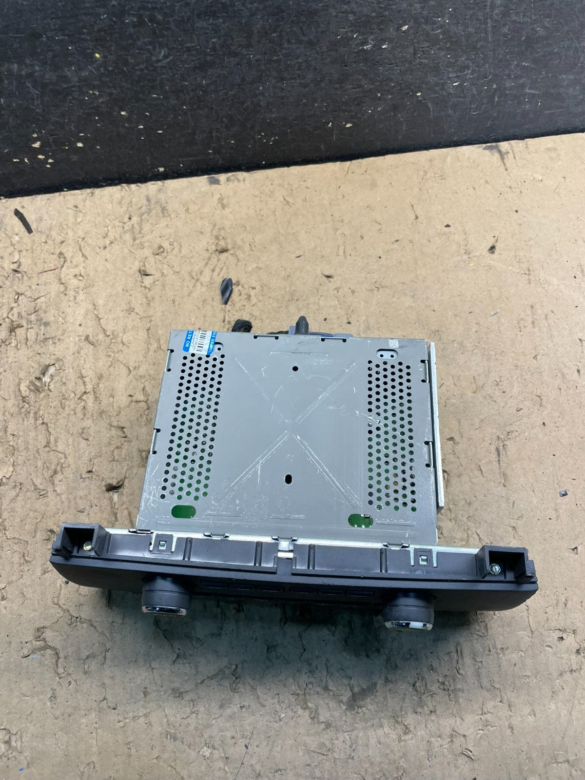 2005-2007 Buick Allure Lacrosse Radio AM/FM Receiver Oem W6998 DG7