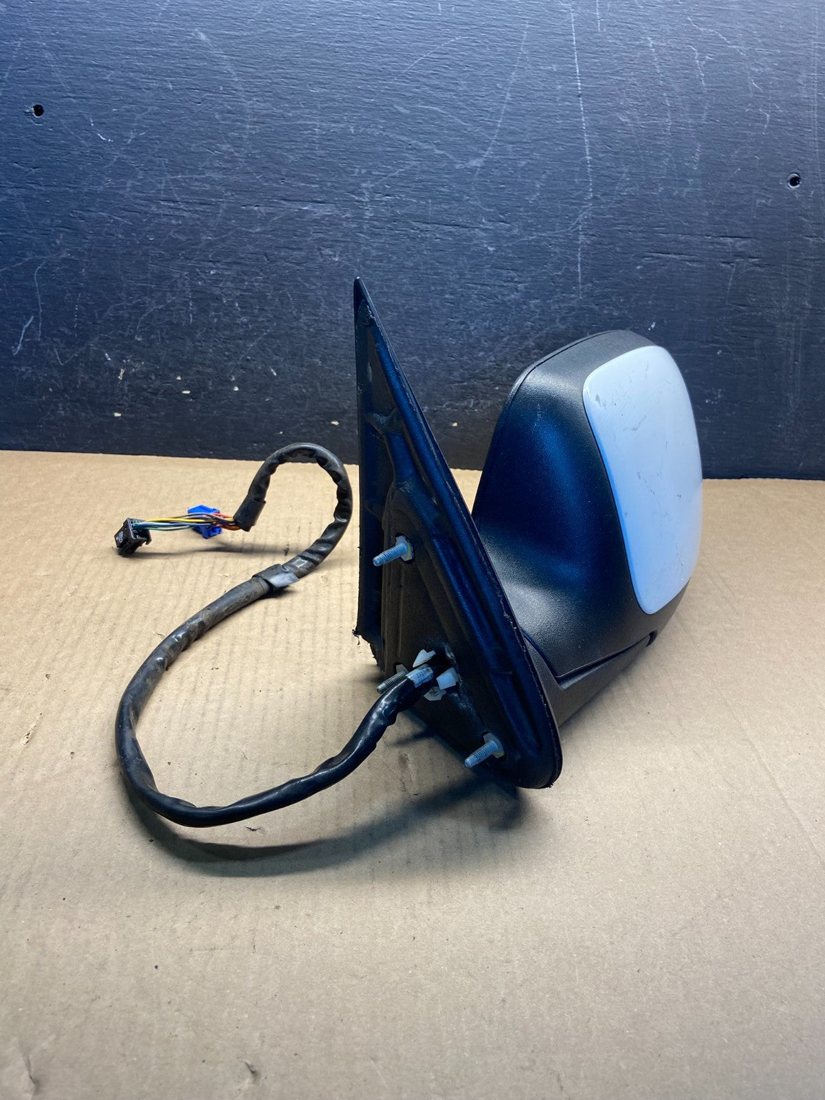 2003-2006 Chevrolet Tahoe Suburban Left Driver LH Turn Door Mirror AF9193 DG1