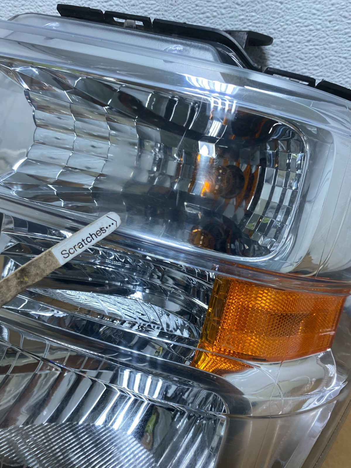 2008-2014 Ford Econoline E150 E250 E350 Left Driver LH Headlight AD9191 DW3
