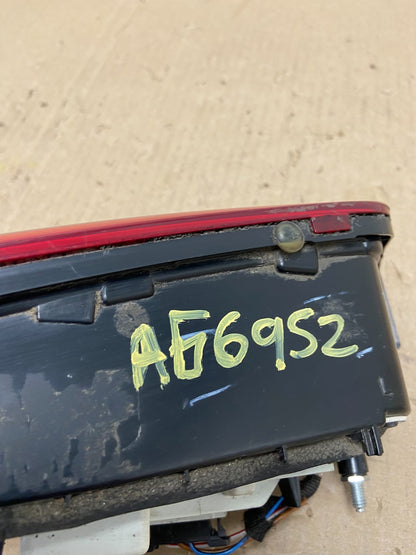 2015 - 2018 Volkswagen Jetta Right Passenger Side Tail Light Inner AG6952 DW6
