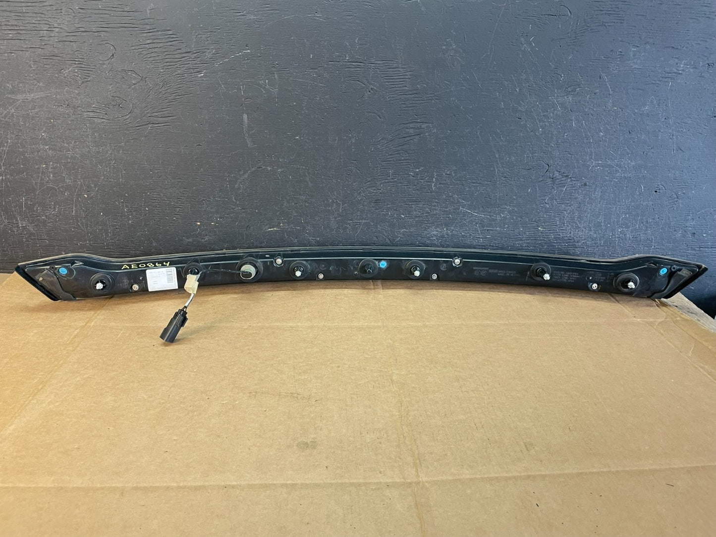 2013-2019 Lincoln MKZ Rear Center Trunk Tailgate Tail Light ae0864 DG3