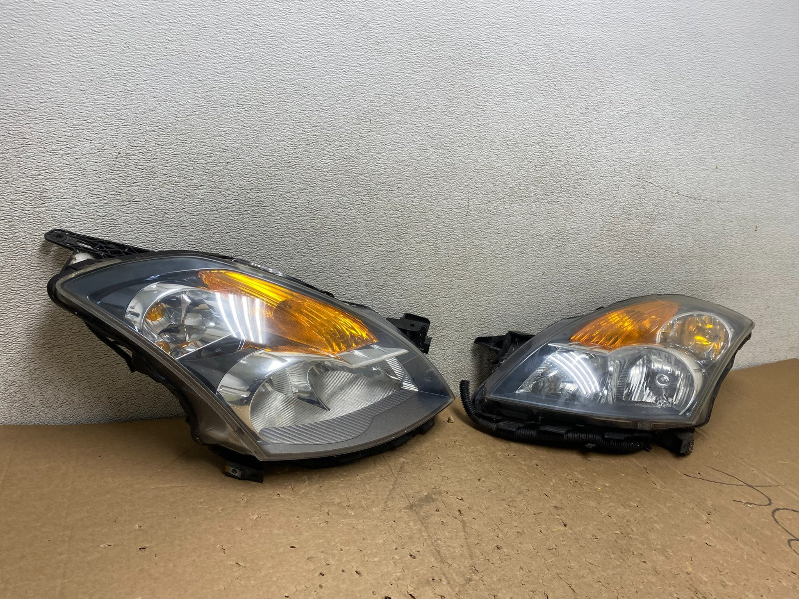 Sedan 2007 2008 2009 Nissan Altima Left+Right Set Headlights V0329 DW2