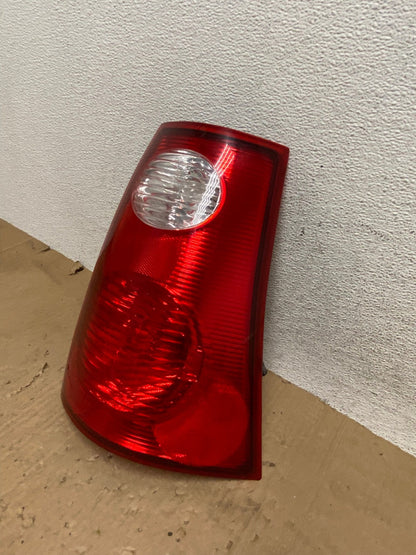 2001-2005 Ford Explorer Sport Trac Right Passenger RH Tail Light AE9248 LK1