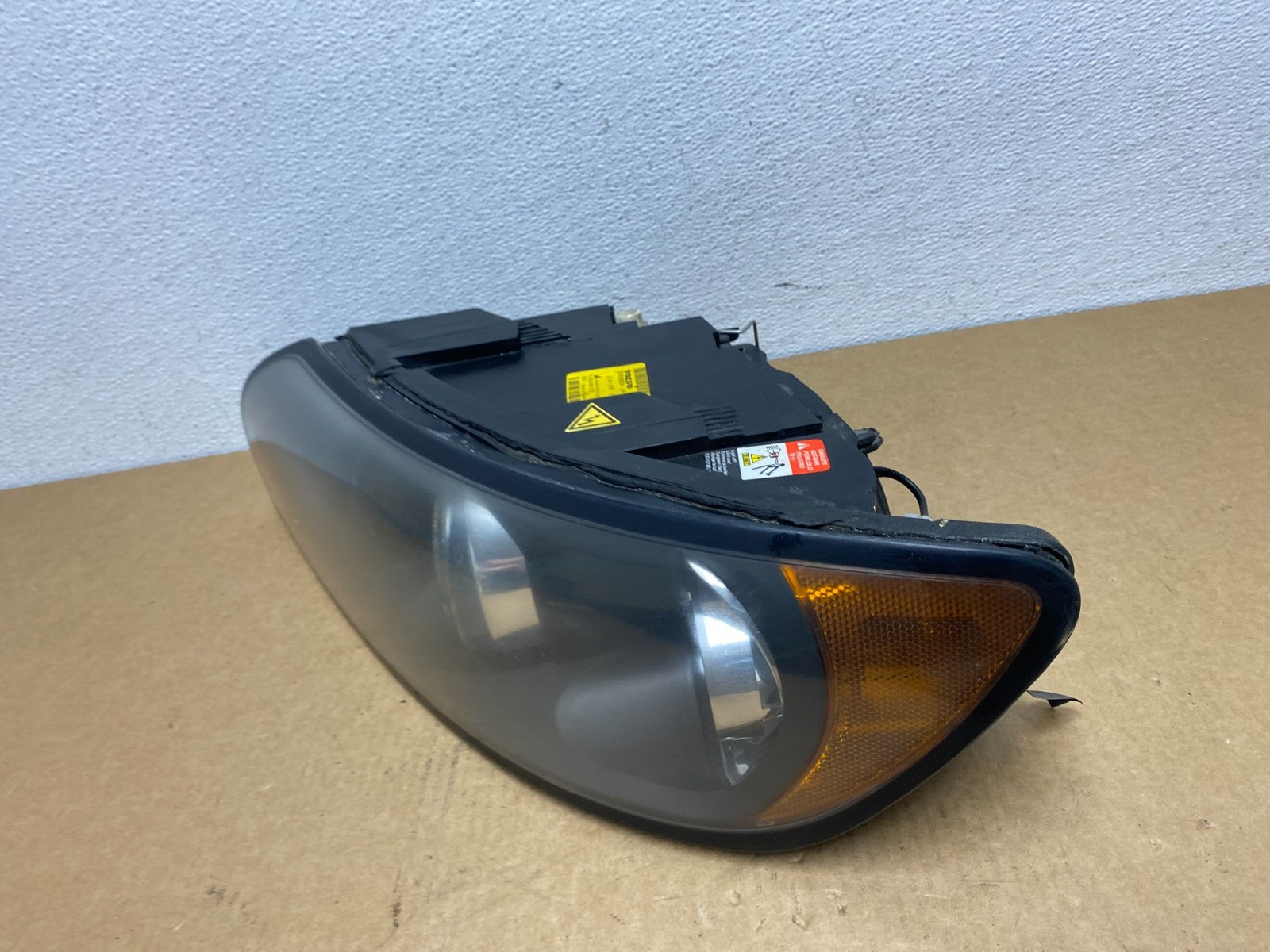 2007-2010 Volvo C70 Convertible Left Driver LH Side Headlight AC1781 DG1