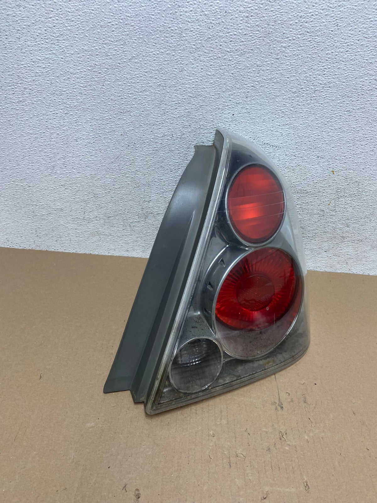 2005 to 2006 Nissan Altima Tail Light Right Passenger RH Side AE7164 LK2