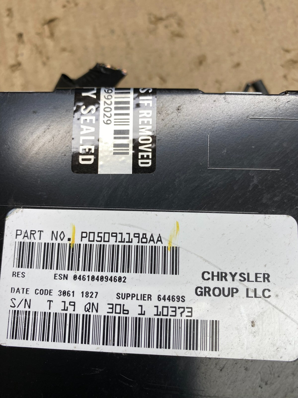 2007-2012 Chrysler Dodge Jeep Ram Radio CD MP3 AUX Receiver AB9561 DG4