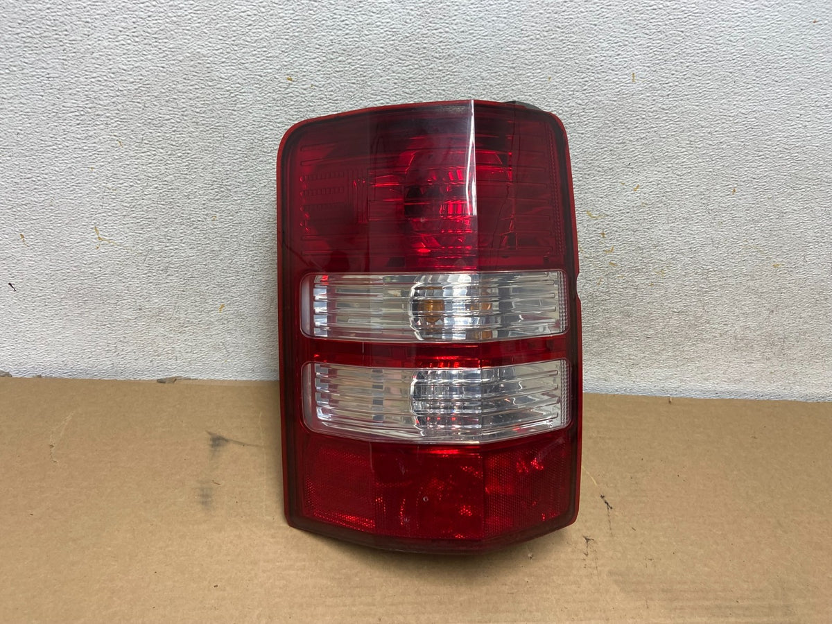 2008 to 2012 Jeep Liberty Left Driver Side Lh Tail Light AH4440 DW0