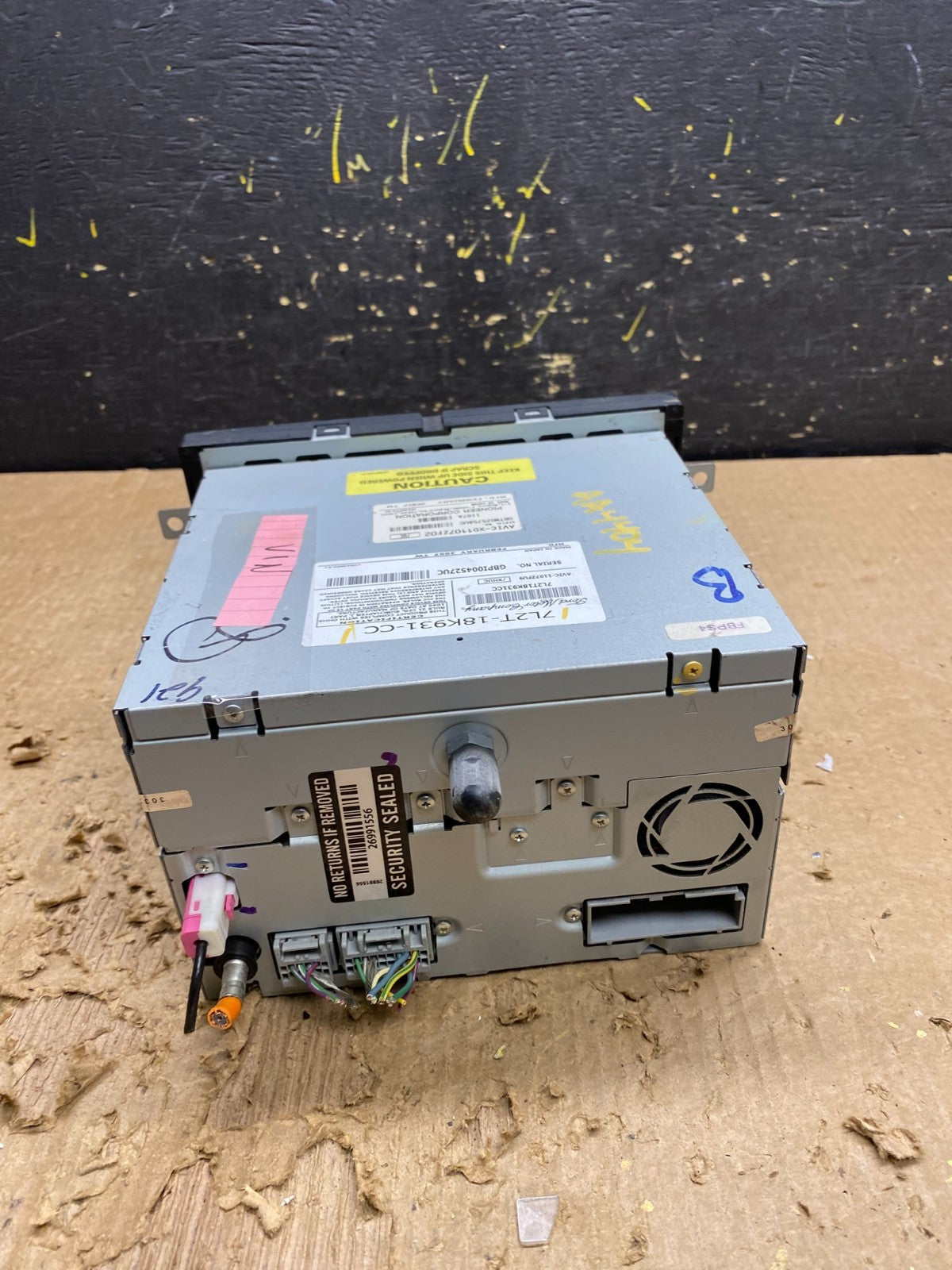 2006 - 2008 Ford Expedition Explorer Radio CD Player AM/FM OEM AA4404  DG3