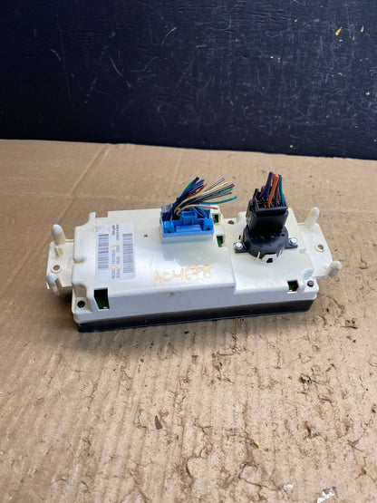 2003-2006 GMC Chevrolet  Envoy Trailblazer Climate Control A/C  Panel AC4678 DG4