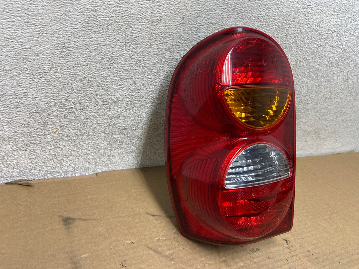 2002 2003 2004 Jeep Liberty Left Driver LH Side Tail Light AH4289 LK1