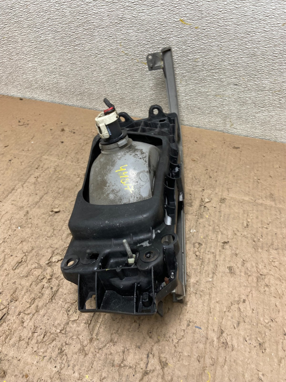 1990 to 1995 Mazda 323 Passenger Headlight Excluding GS Hatchback Y4817 PS3
