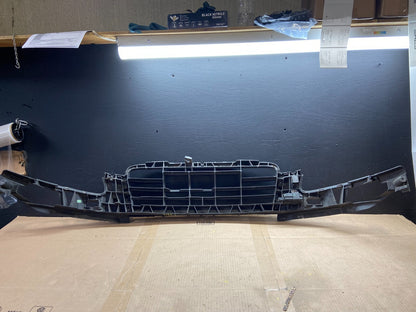 2009 2010 2011 Audi A6 Front Bumper Grille Bracket Retainer C9515 DG14