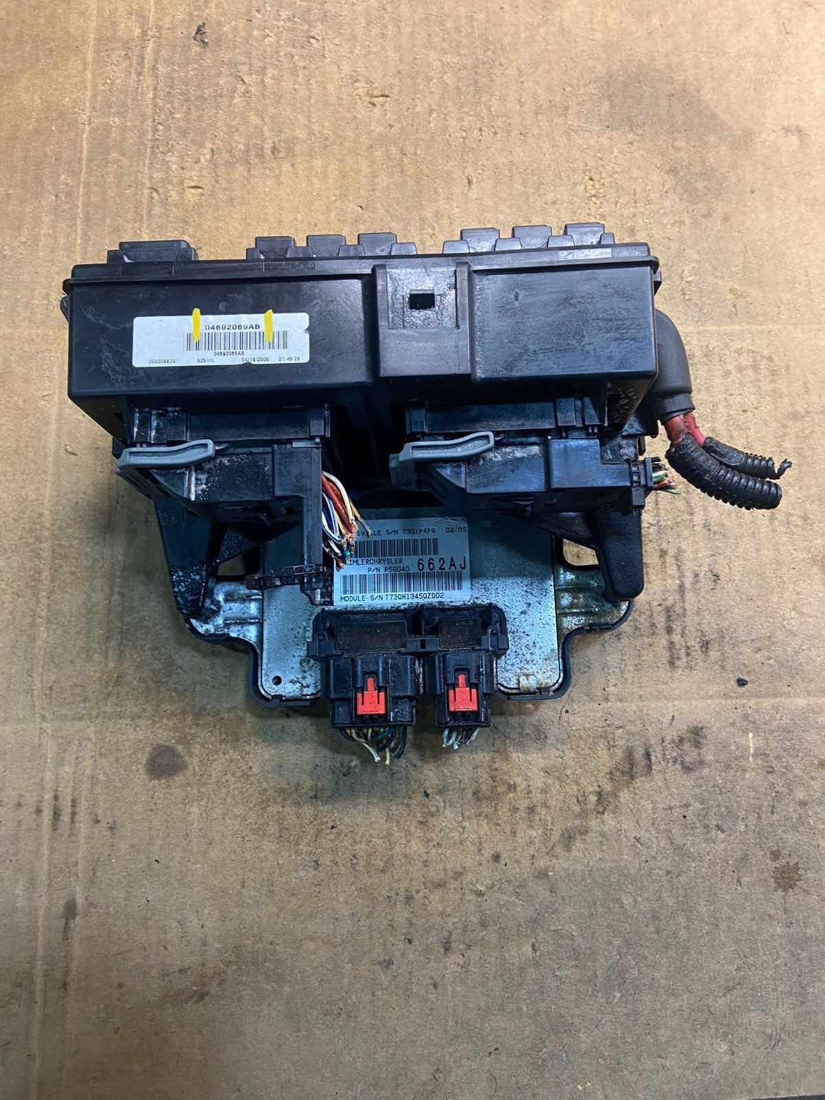 2005 Jeep Grand Cherokee Fuse Box BCM Body Control Module Y3760 DG1