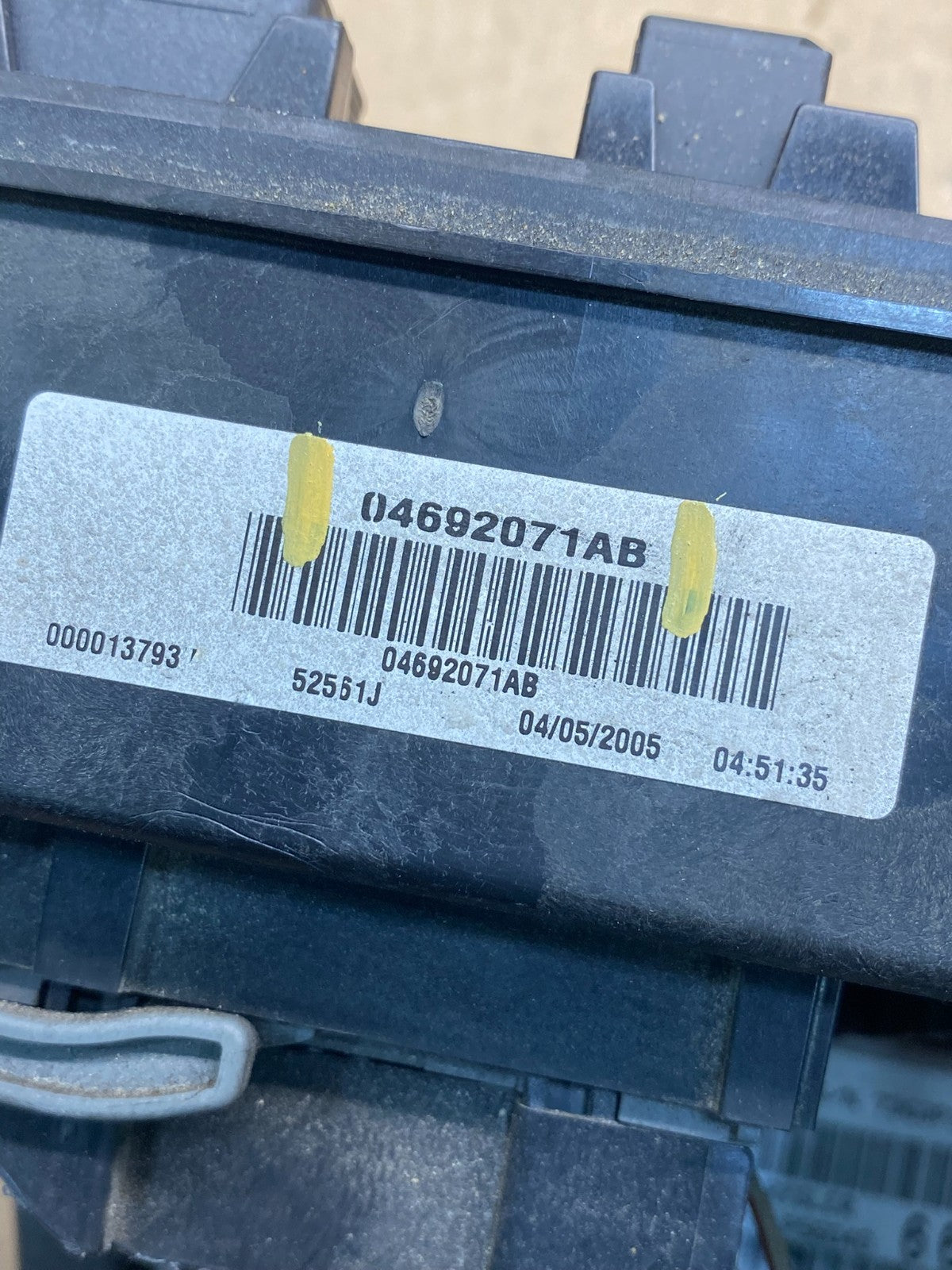 2005 Jeep Grand Cherokee Integrated Power Fuse Box Relay 04692071AB ah3188 DG6