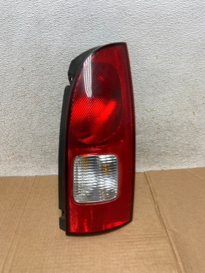 2001 to 2002 Nissan Quest Right Passenger Rh Side Tail Light AI3730 LK0