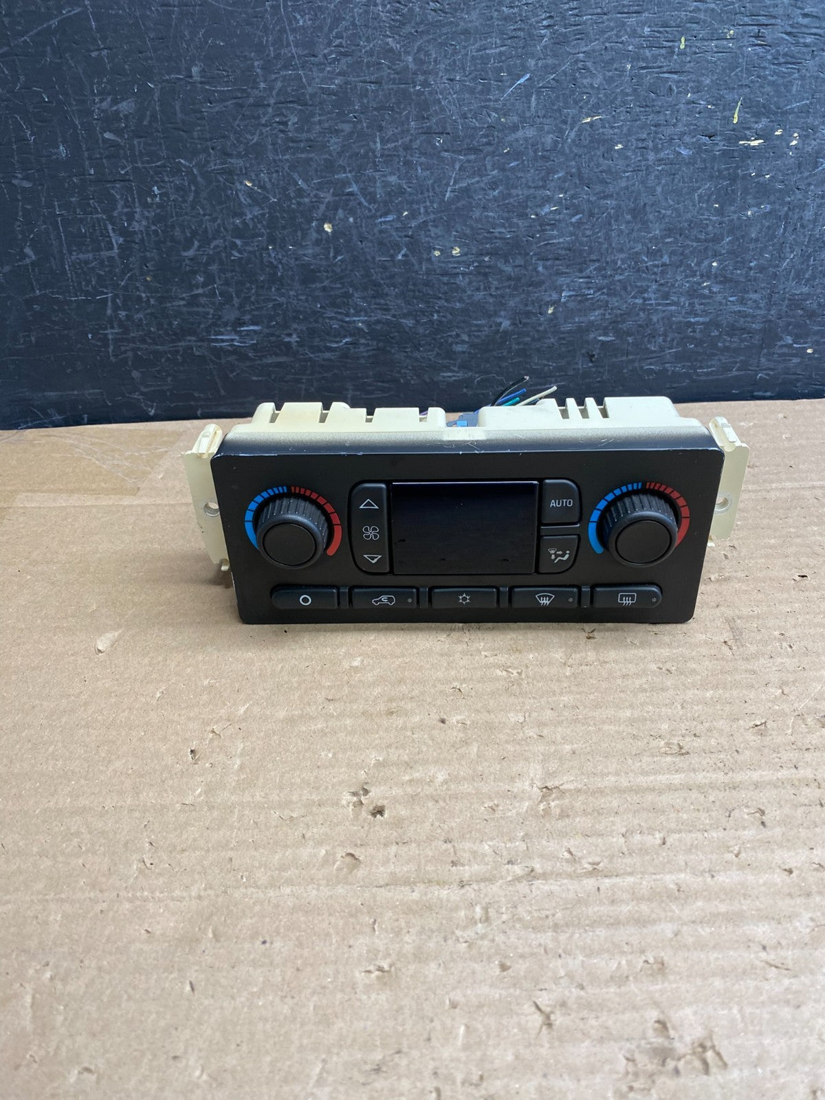 2003 to 2006 Chevrolet Silverado HVAC Heater Climate Control Module AG6228 DG0