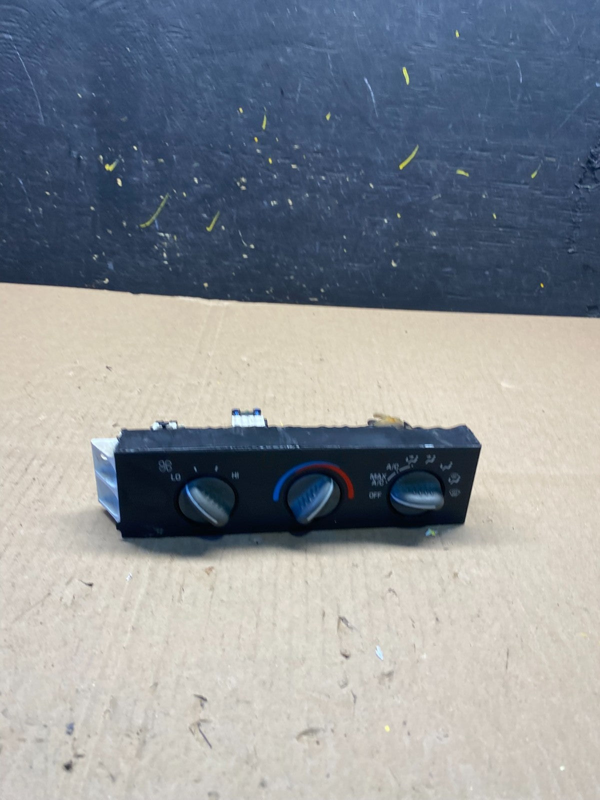 2001 - 2007 GMC Chevrolet Express 1500 Climate Control A/C t1338 DG0