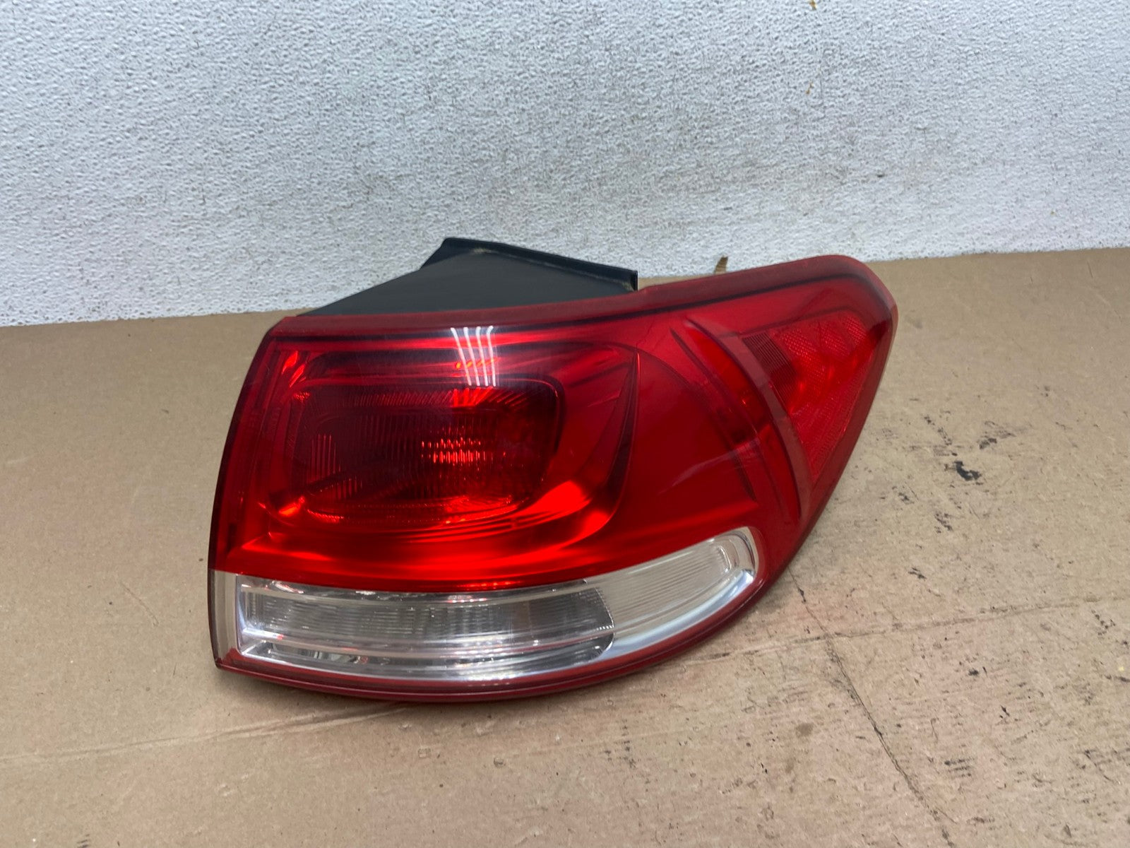 2016 2017 2018 Kia Sorento Right Passenger RH Tail Light AF5046 LK0