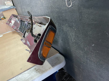 1985 1989 Plymouth Reliant Right Headlight Bezel W/Turn Signal Marker OEM L91339