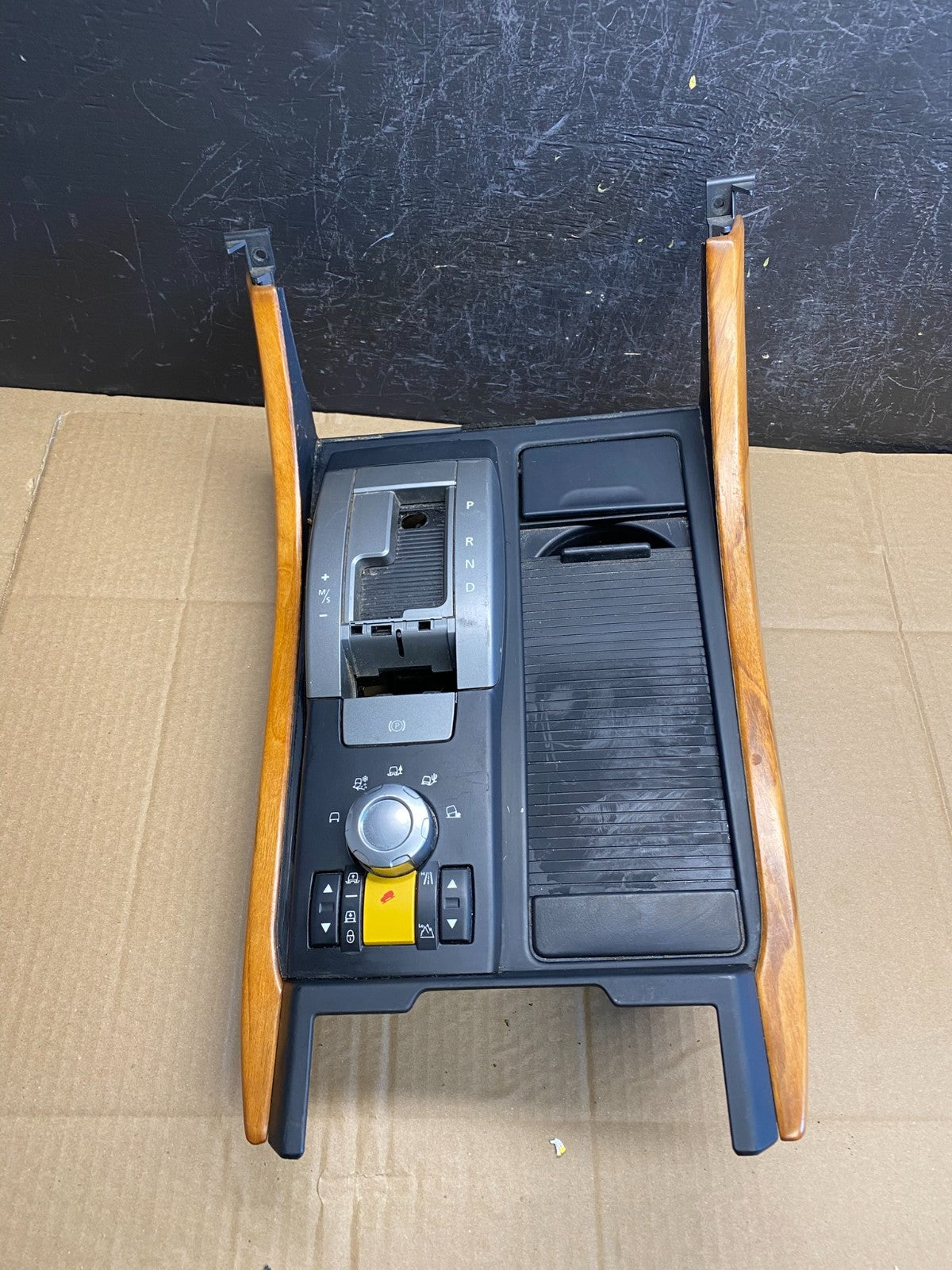 2010-2013 Land Rover Sport Center Console Control Shifter Cup Hol Trim ac9260 DG0