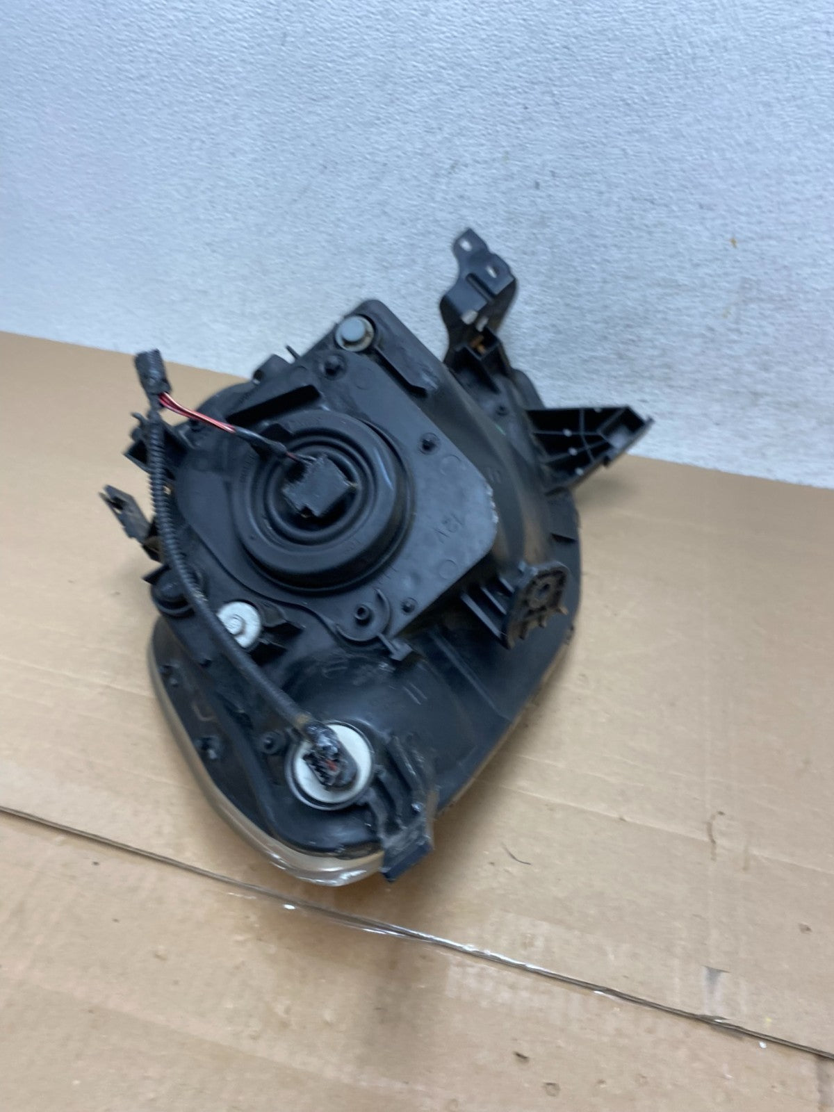 2002 to 2004 Honda CRV CR-V Right Passenger RH Halogen Headlight AE4921 DW5