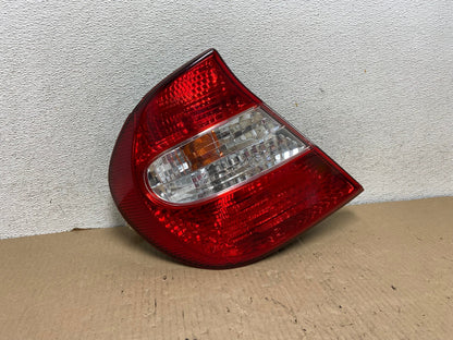 2002 2003 2004 Toyota Camry Left Driver LH Side Tail Light AG7982 LK0