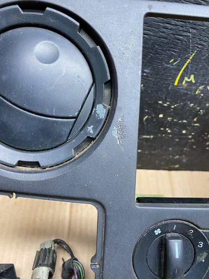 2008-2010 Ford F250 F350 Radio Climate Control Radio Dash Bezel Panel AA4454 DG3