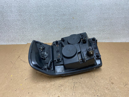 2002 to 2009 Gmc Envoy Right Passenger RH Side Headlight Halogen Z9352 DW5