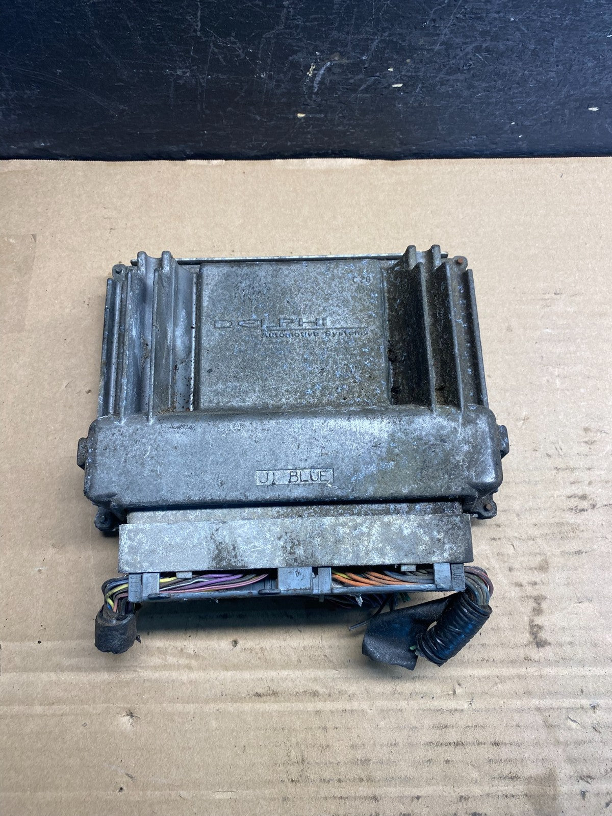 2003-2006 Chevrolet Tahoe Silverado Engine Control Unit Module ECM ECU AE2135 DW1