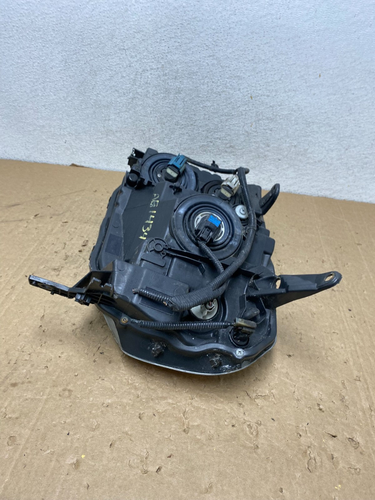 2009 2010 2011 Honda Pilot Right Passenger RH Halogen Headlight AG1434 DW7