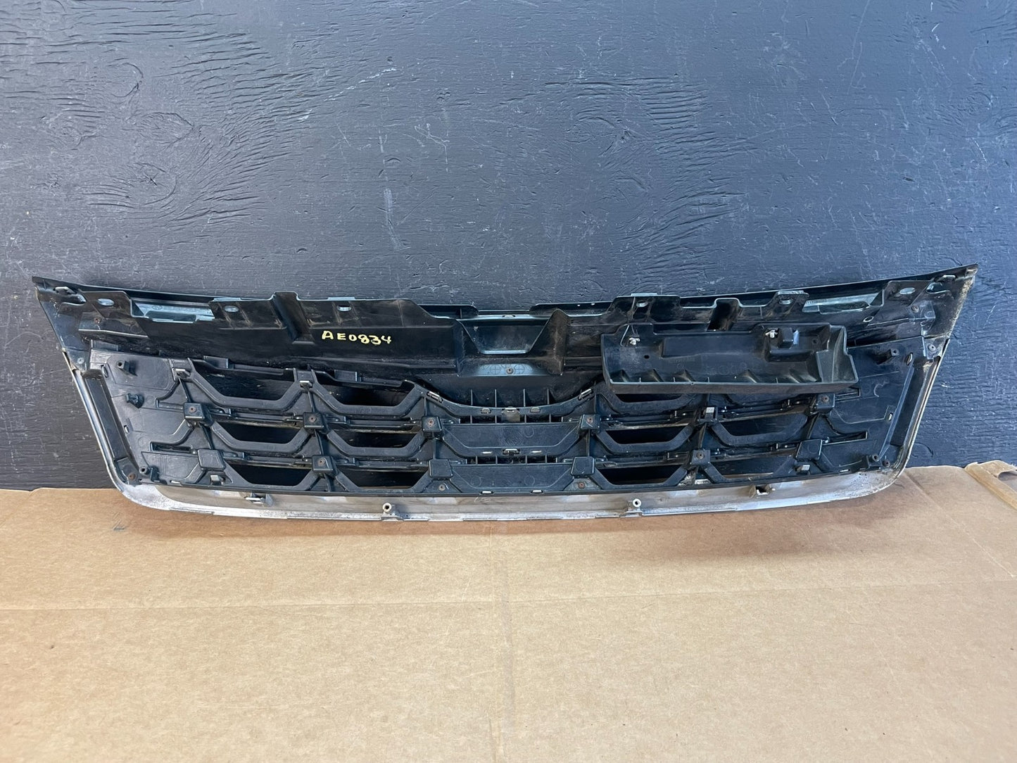 2011 to 2013 Subaru Forester Chrome Front Grille Grill AE0834 DG4