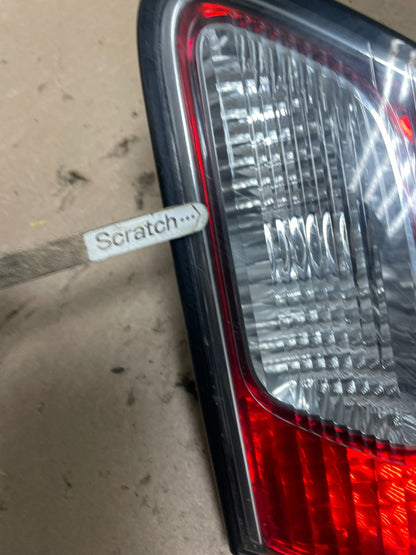 2002 2003 2004 Lexus Es300 Es330 Right Passenger Inner Tail Light Oem Q4927 DW3