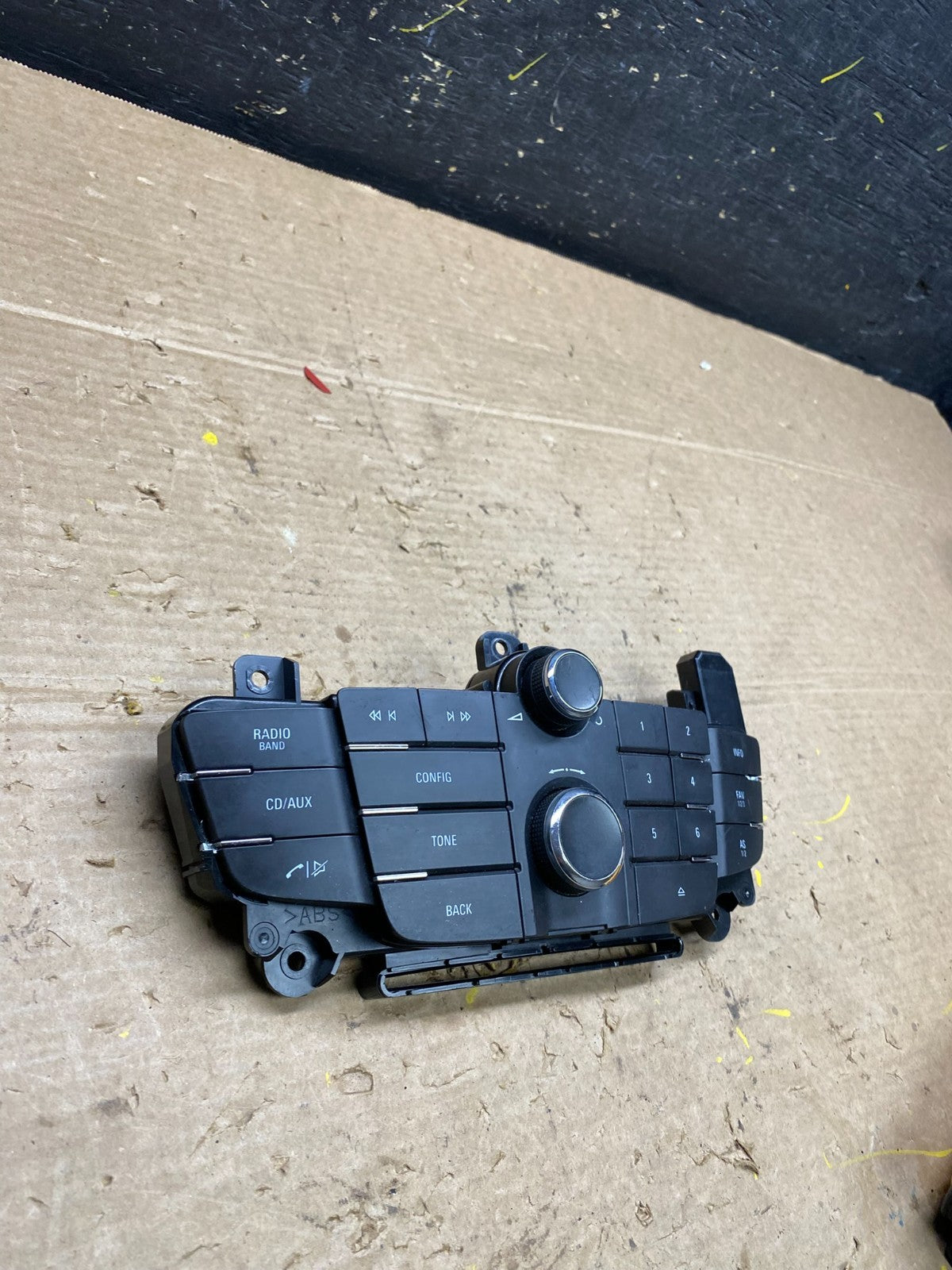 2011 2012 2013 Buick Regal Radio Control Panel W9642 DG2